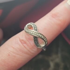 Kays Jewelry Brand... Elegant .925 Silver Infinity Ring